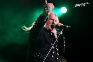 SAXON (8)