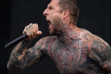 Slaughter to Prevail en México: Alex Terrible en concierto